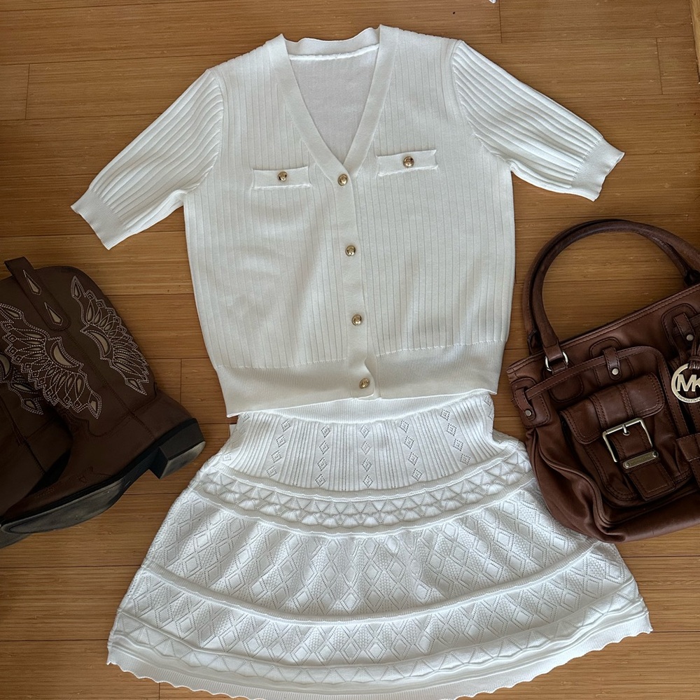 Elegant White Knit Sweater